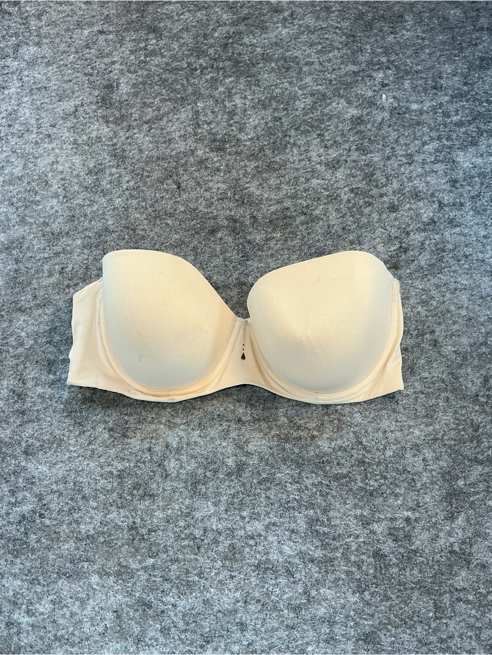 Soma Strapless Nude Bra - Seamless Support Size 38D
